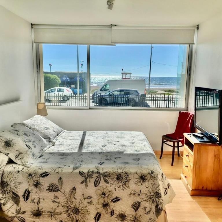 Maravilloso piso bajo primera linea Av del Mar - Apartamento - 4