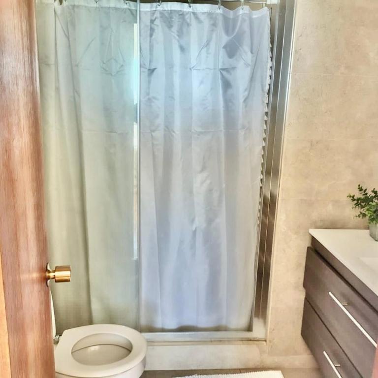 Maravilloso piso bajo primera linea Av del Mar - Apartamento - 6