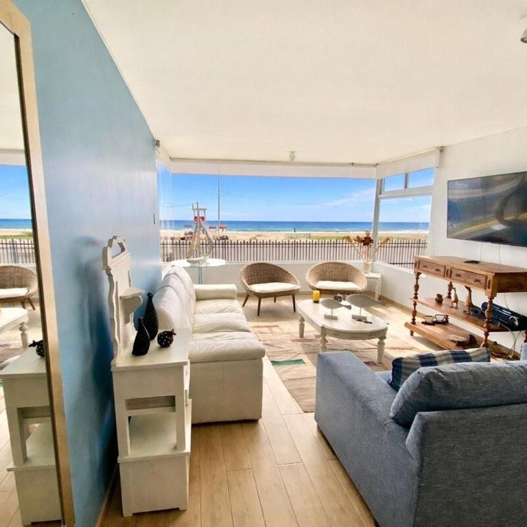 Maravilloso piso bajo primera linea Av del Mar - Apartamento - 11