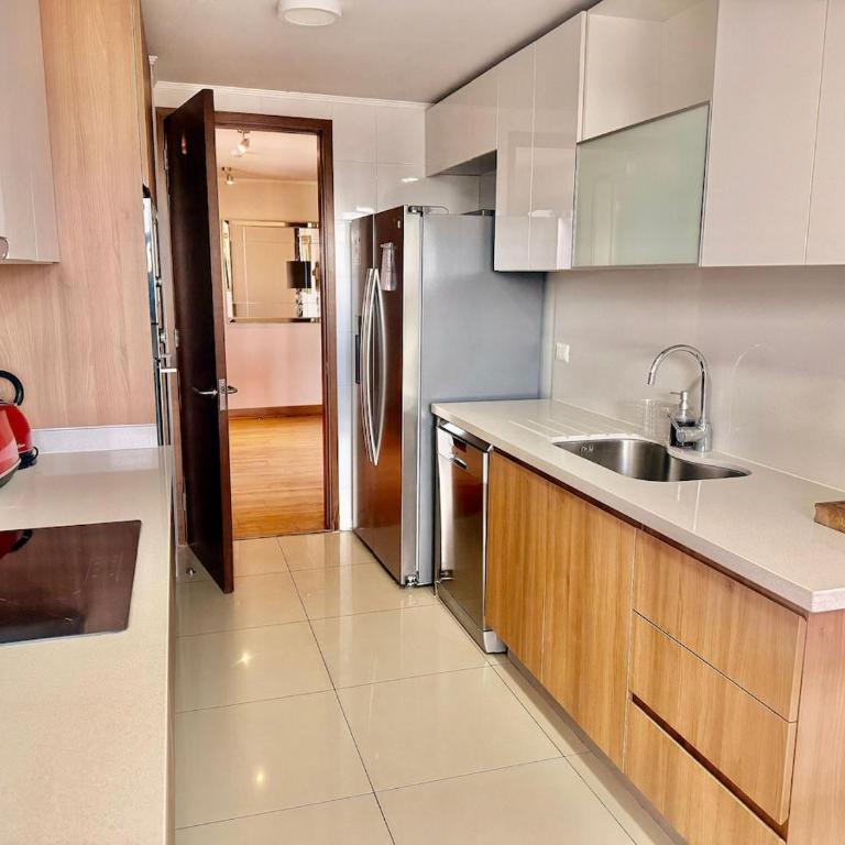 Espectacular con dos estacionamientos - Apartamento - 21