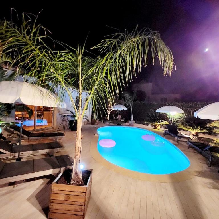 Villa avec piscine et mini-golf - Villa - 22