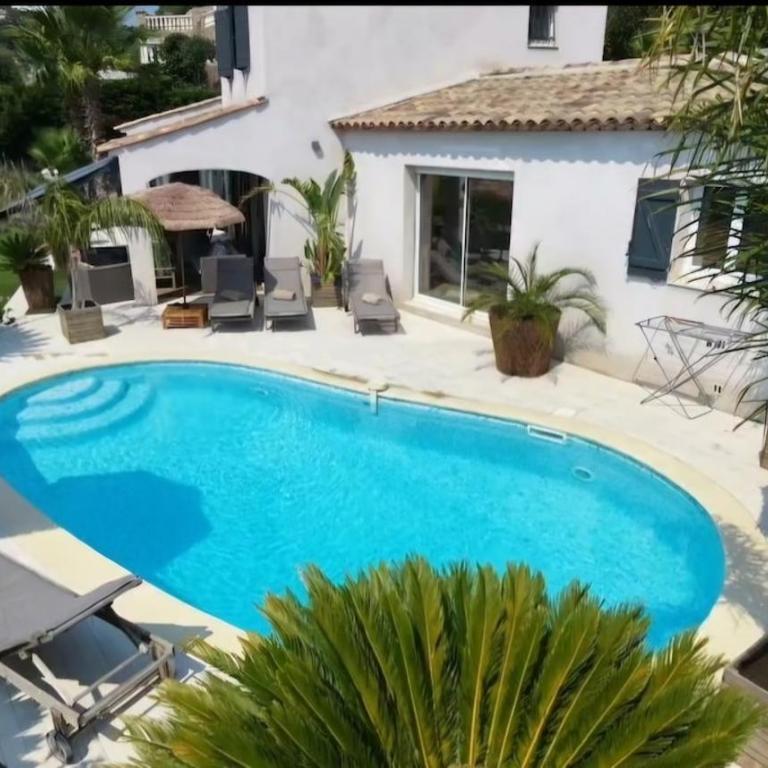 Villa avec piscine et mini-golf - Villa - 41