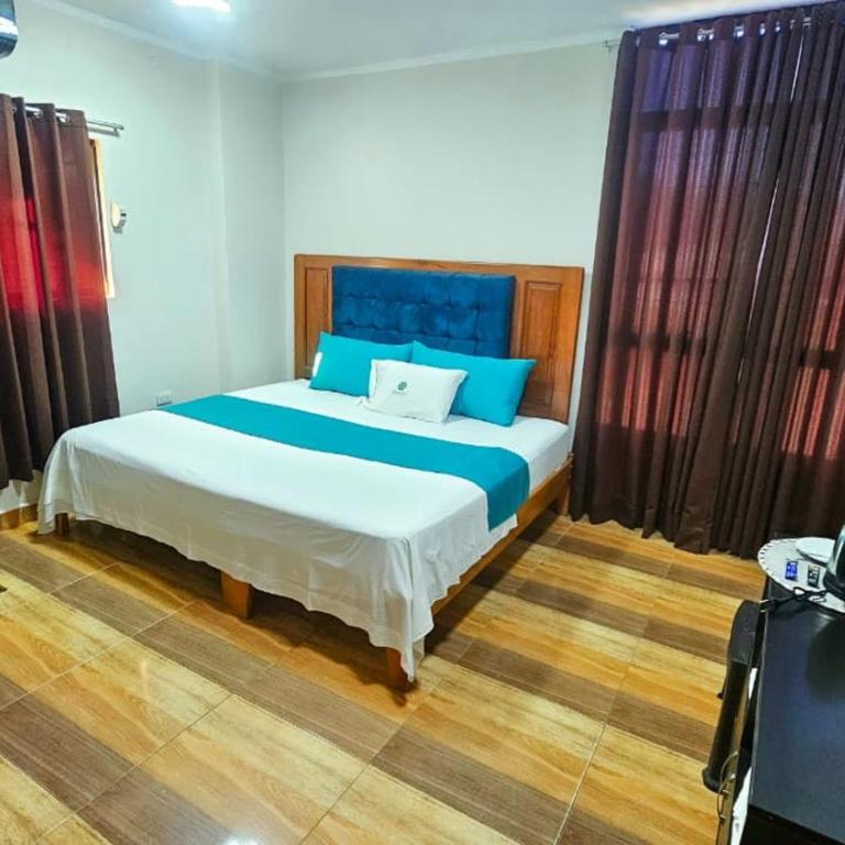 Trébol Hotel - Suite Superior con cama extragrande - 1