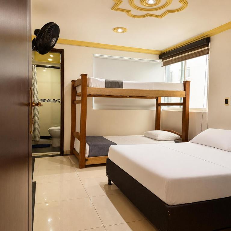 Hotel Boutique Laureles Home - Standard Quadruple Room - 7