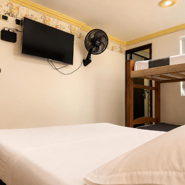 Hotel Boutique Laureles Home - Standard Quadruple Room - 1