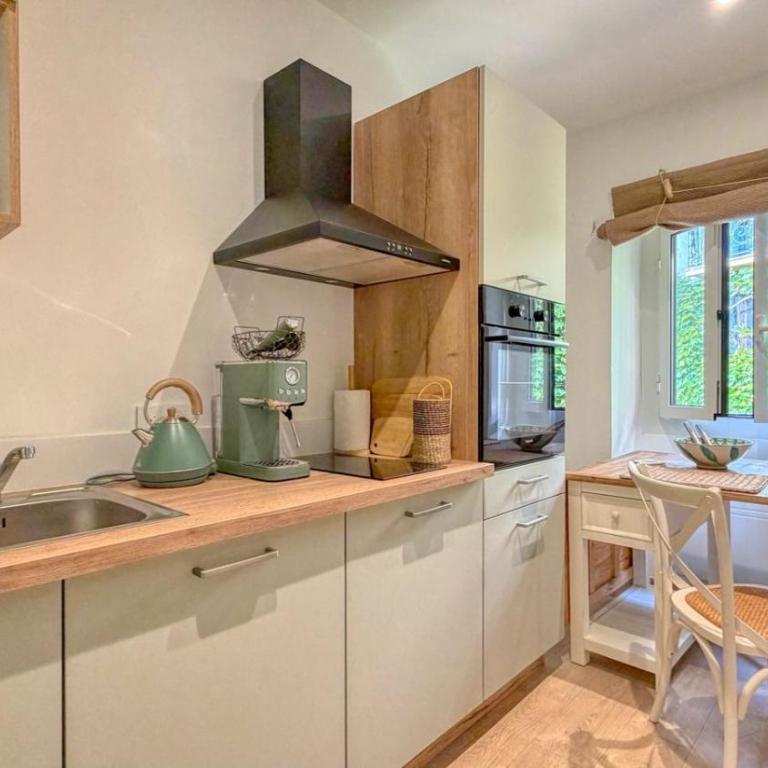 Charming flat in a Medieval village - Apartamento de 1 dormitorio - 10