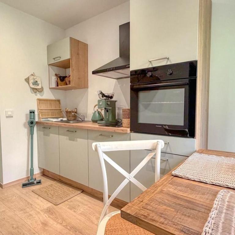 Charming flat in a Medieval village - Apartamento de 1 dormitorio - 9