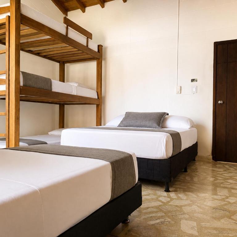 Hotel Boutique Laureles Home - Family Room - 18