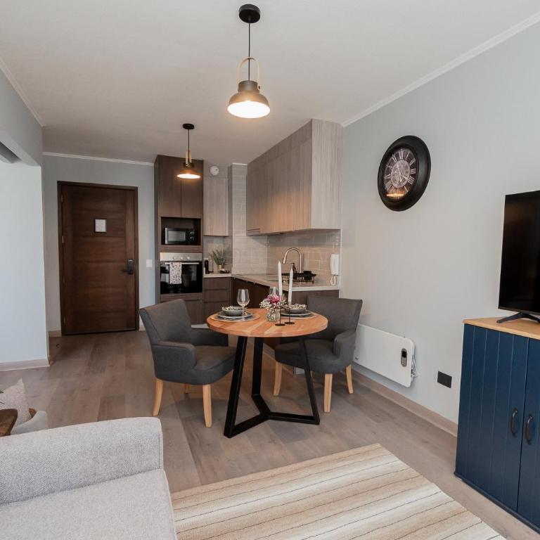 Premium! Stylish New Apartment in the Heart of Barrio Italia - One-Bedroom Apartment - 15