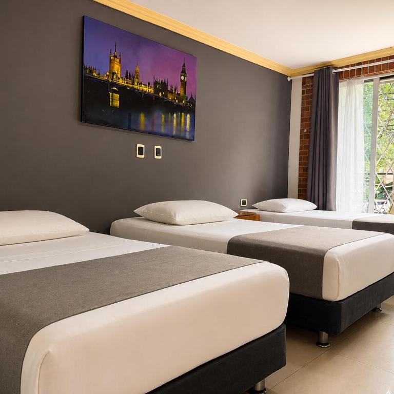 Hotel Boutique Laureles Home - Deluxe Triple Room - 6