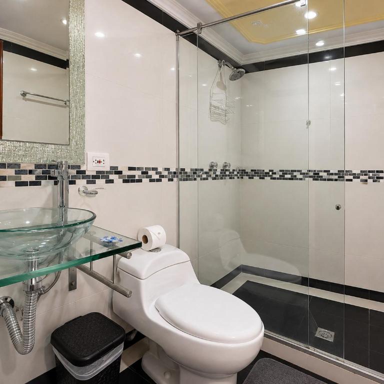 Hotel Boutique Laureles Home - Deluxe Triple Room - 8