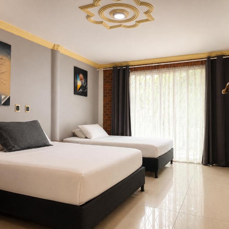 Hotel Boutique Laureles Home - Superior Quadruple Room - 1