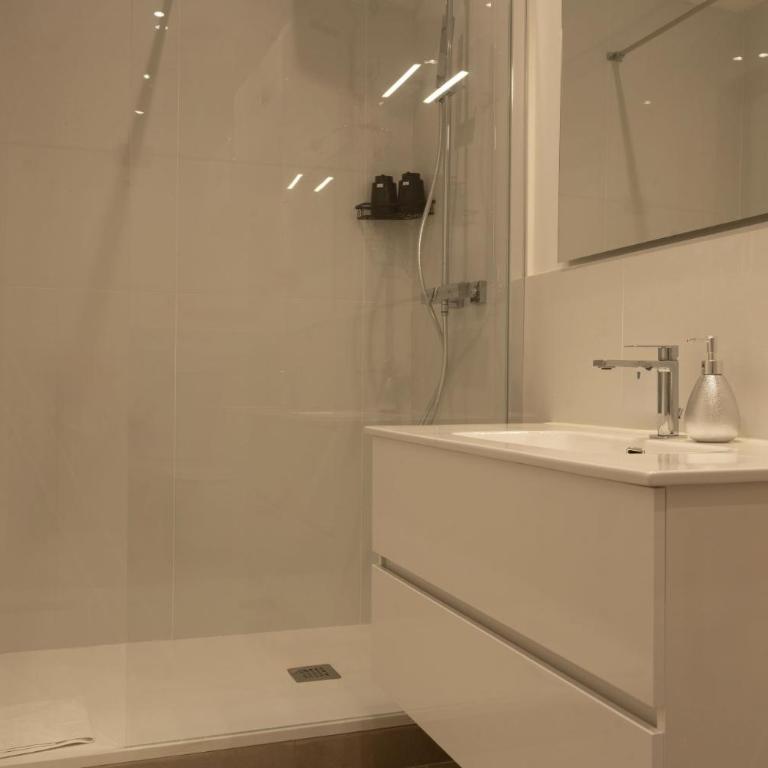 Terranova House - Doppelzimmer mit Balkon - 8