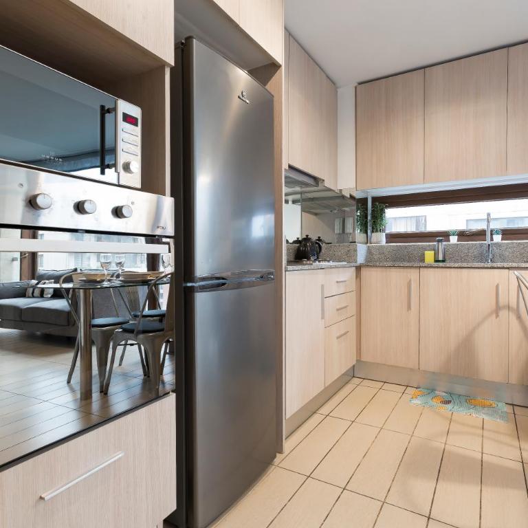 Depto con excelente ubicación en Las Condes - Apartamento de 2 dormitorios - 10