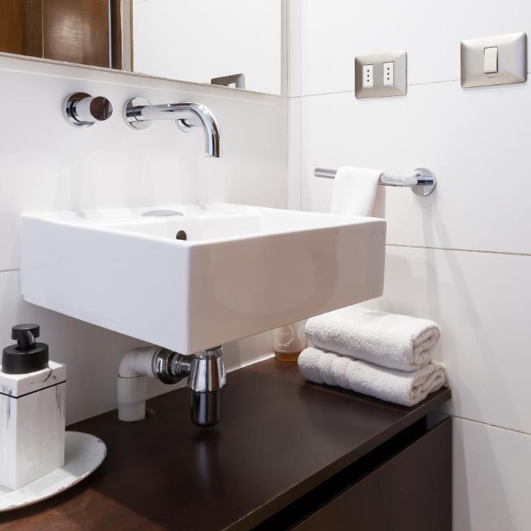 Depto con excelente ubicación en Las Condes - Apartamento de 2 dormitorios - 12