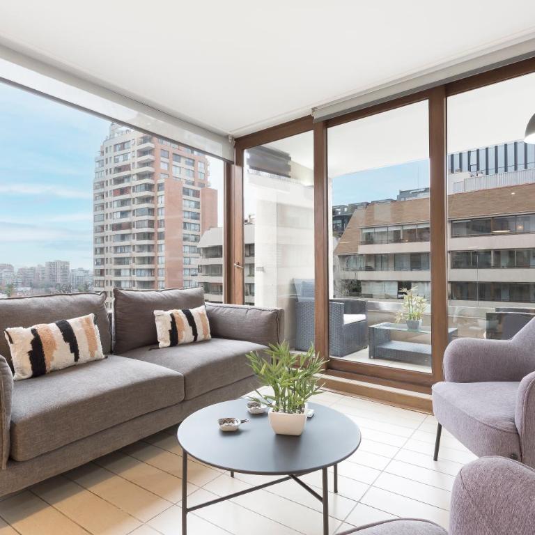 Depto con excelente ubicación en Las Condes - Apartamento de 2 dormitorios - 13