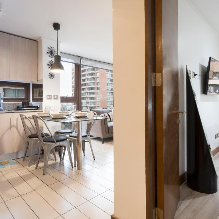Depto con excelente ubicación en Las Condes - Apartamento de 2 dormitorios - 33