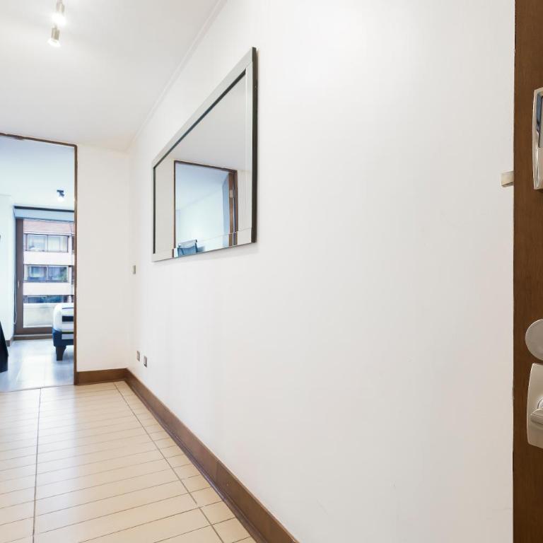 Depto con excelente ubicación en Las Condes - Apartamento de 2 dormitorios - 34