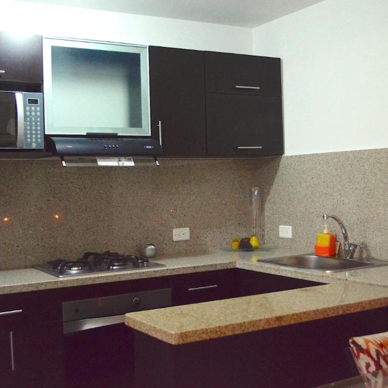 Apto en la Flora con vista zona social - Two-Bedroom Apartment - 3