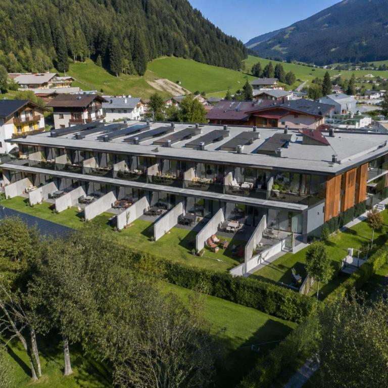 Elegant Neukirchen Apartment for 8 - Ferienhaus mit 3 Schlafzimmern - 39