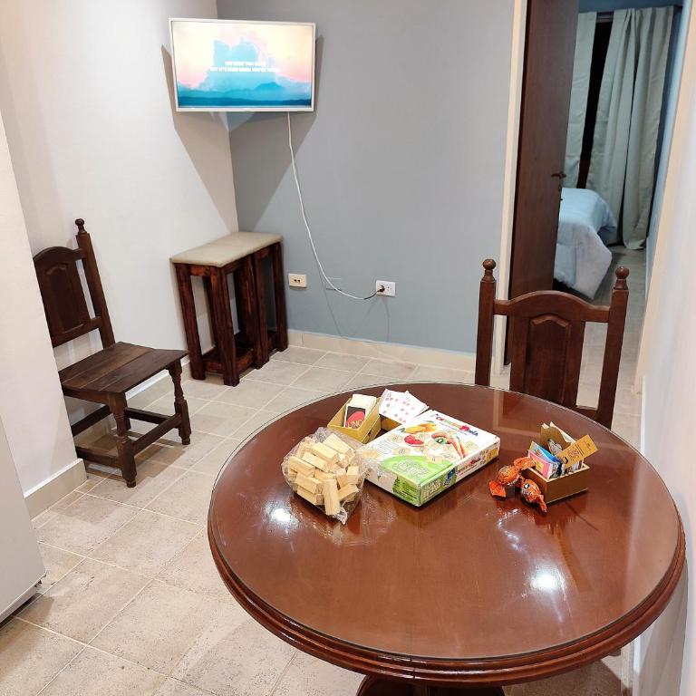 Comodo Departamento microcentro 1D, Confiable, con Balcon vista al cerro - Apartamento de 1 dormitorio - 6