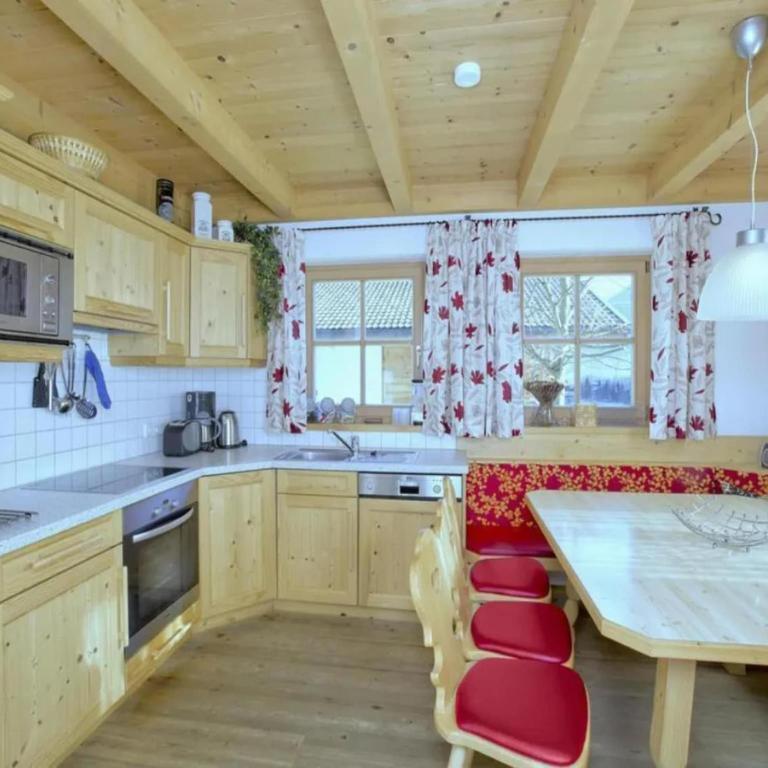 Beautiful Alpine Chalet with Sauna - Ferienhaus mit 5 Schlafzimmern - 11
