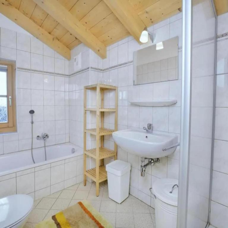 Beautiful Alpine Chalet with Sauna - Ferienhaus mit 5 Schlafzimmern - 18