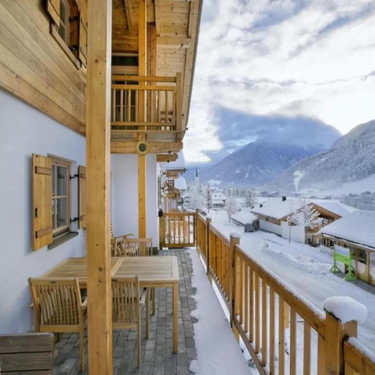 Beautiful Alpine Chalet with Sauna - Ferienhaus mit 5 Schlafzimmern - 24