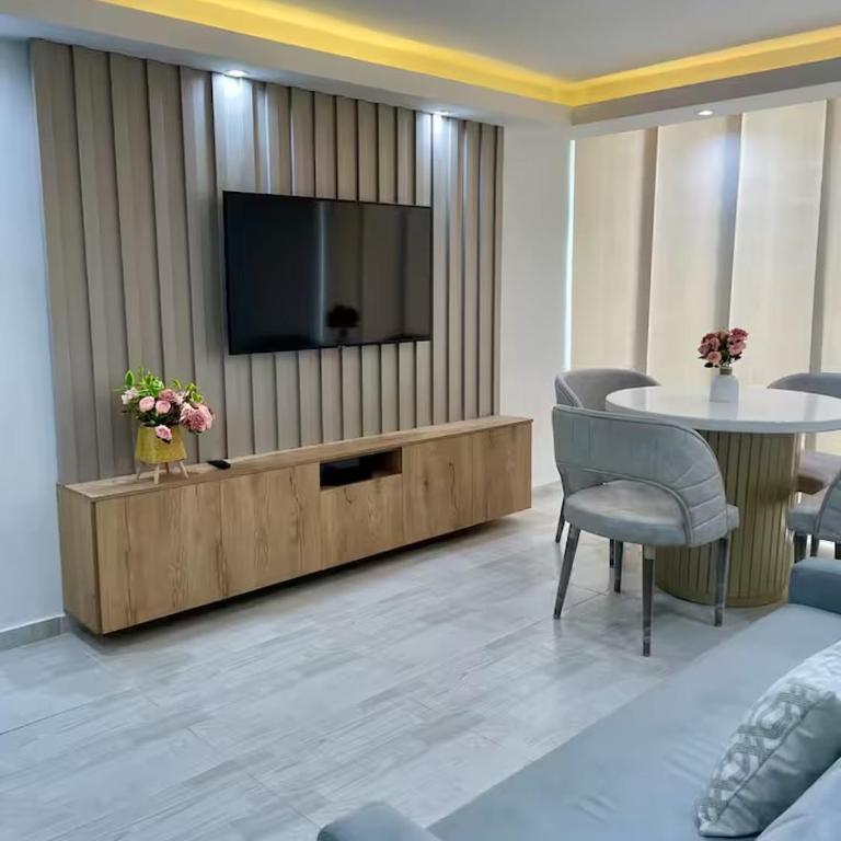 Acogedor apartamento - Three-Bedroom Apartment - 4