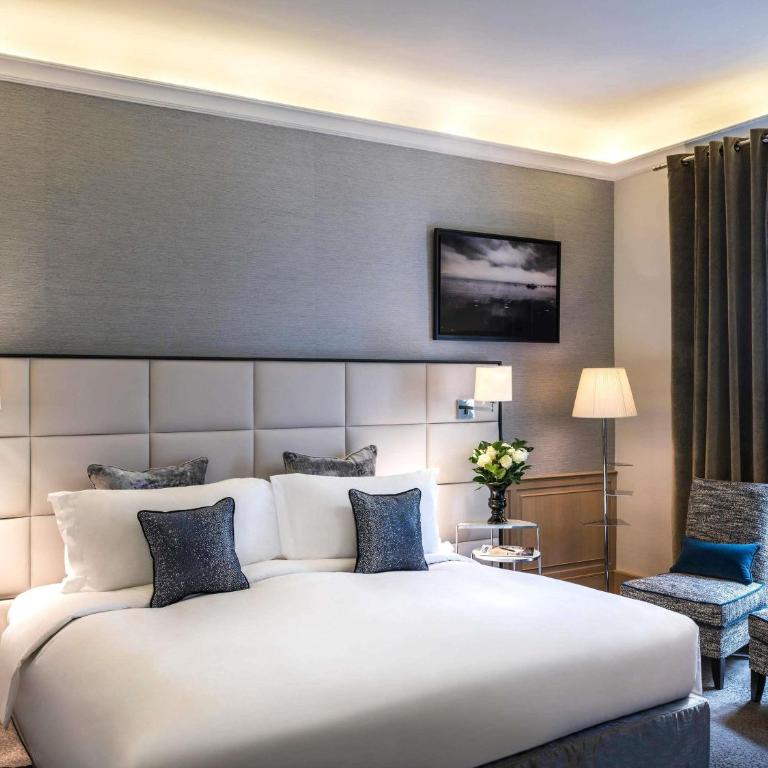 Sofitel Paris Baltimore Tour Eiffel - Chambre Lit Queen-Size de Luxe - 1