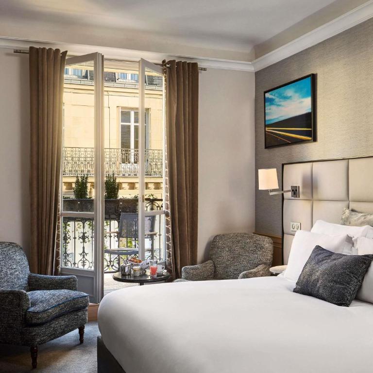 Sofitel Paris Baltimore Tour Eiffel - Chambre Lit King-Size de Luxe avec Balcon - 2