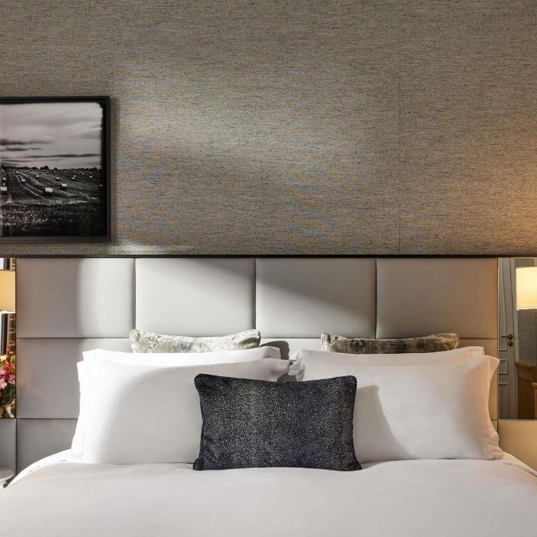 Sofitel Paris Baltimore Tour Eiffel - Suite Junior Lit King-Size de Luxe avec Balcon - 4