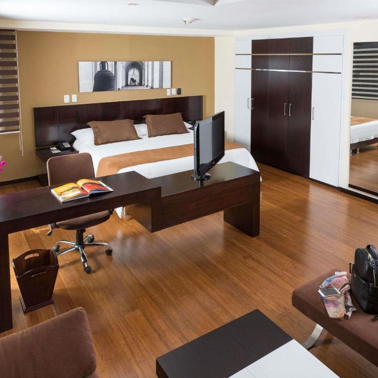 Mercure Alameda Quito - Estudio Executive con cama extragrande - 3