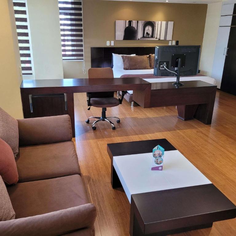 Mercure Alameda Quito - Estudio Executive con cama extragrande - 6