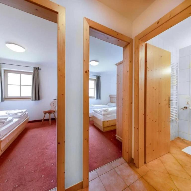 Pinzgau Ski Chalet Retreat with Balcony - Maison de Vacances 4 Chambres - 19
