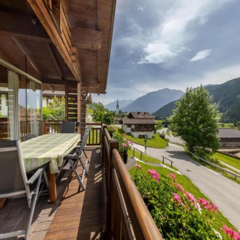 Pinzgau Ski Chalet Retreat with Balcony - Maison de Vacances 4 Chambres - 27