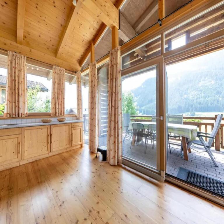 Pinzgau Ski Chalet Retreat with Balcony - Maison de Vacances 4 Chambres - 28
