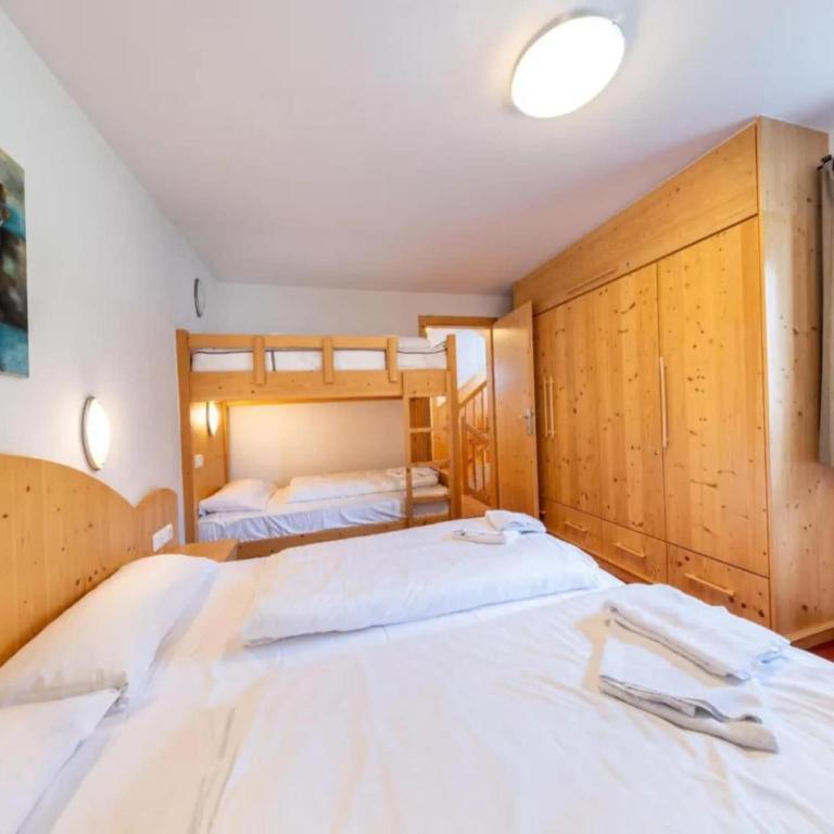 Pinzgau Ski Chalet Retreat with Balcony - Maison de Vacances 4 Chambres - 16