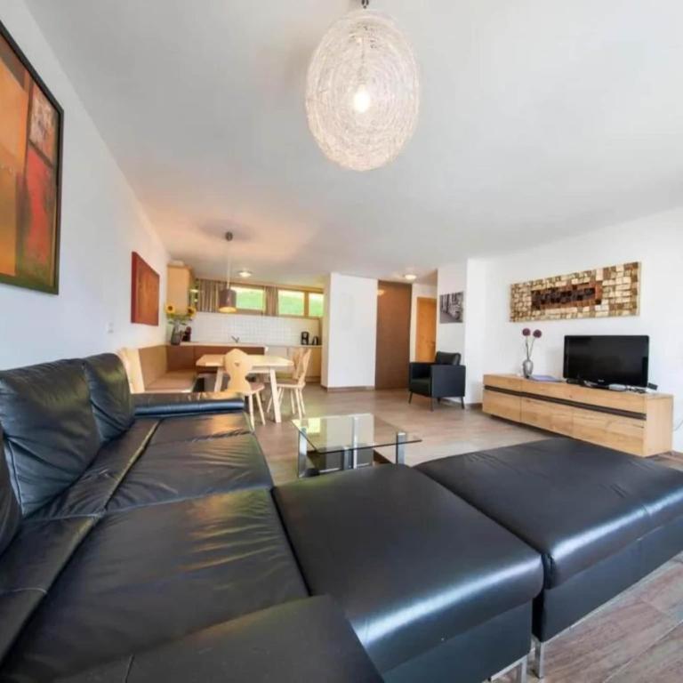 Scenic Alpine Chalet in Wald im Pinzgau - Maison de Vacances 3 Chambres - 1