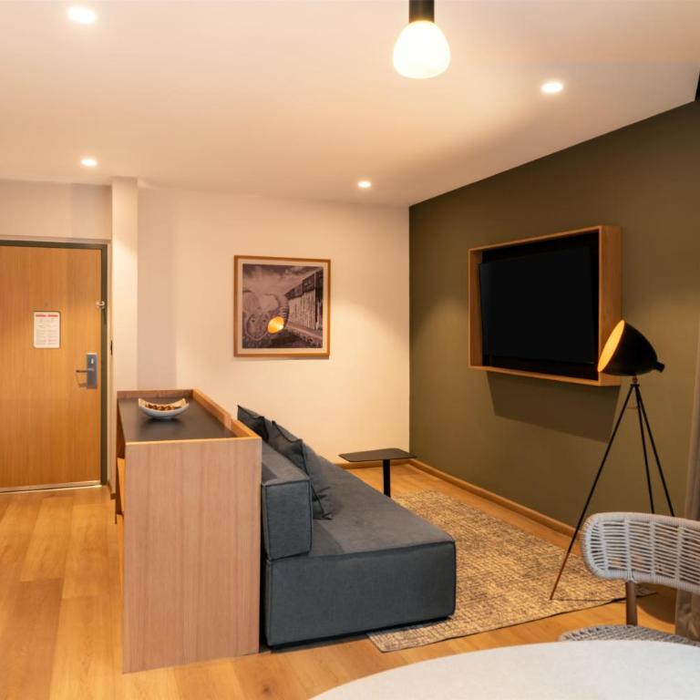 Hilton Garden Inn Tijuana Airport - Suite de 1 dormitorio - 1 cama extragrande - 4