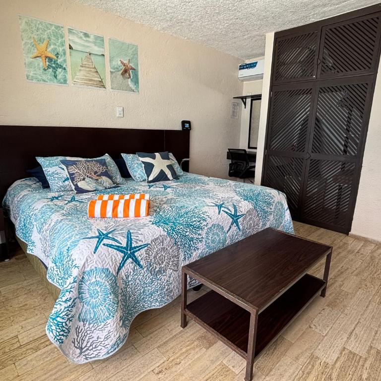 Spectacular Beachfront Penthouse with private Ocean View Terrace Brisas Shores 2 bedrooms - Two-Bedroom Apartment - 14