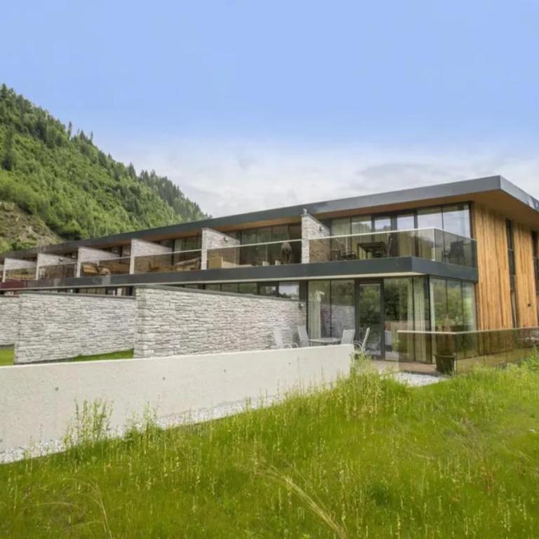 Modern Neukirchen Apartment for 8 - Ferienhaus mit 3 Schlafzimmern - 6