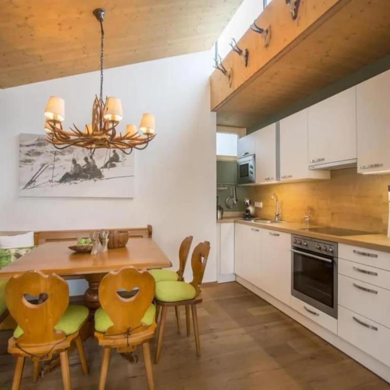 Contemporary Alpine Stay in Neukirchen - Ferienhaus mit 3 Schlafzimmern - 14