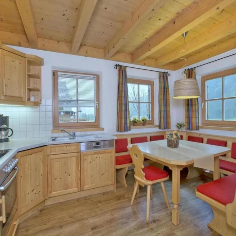Scenic Valley Chalet in Austria - Maison de Vacances 4 Chambres - 11