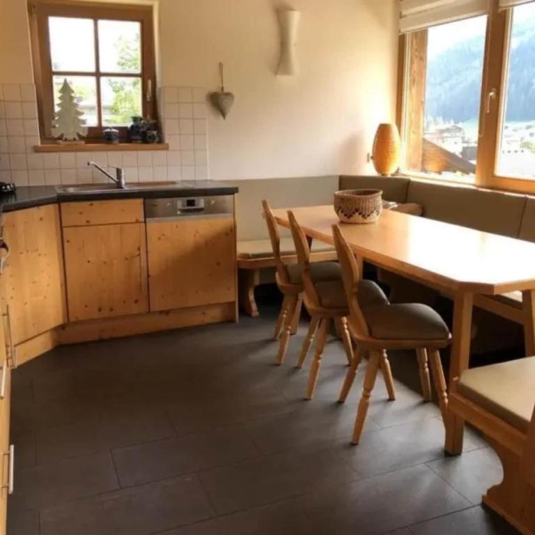 Austrian Valley Chalet Retreat - Ferienhaus mit 4 Zimmern - 3