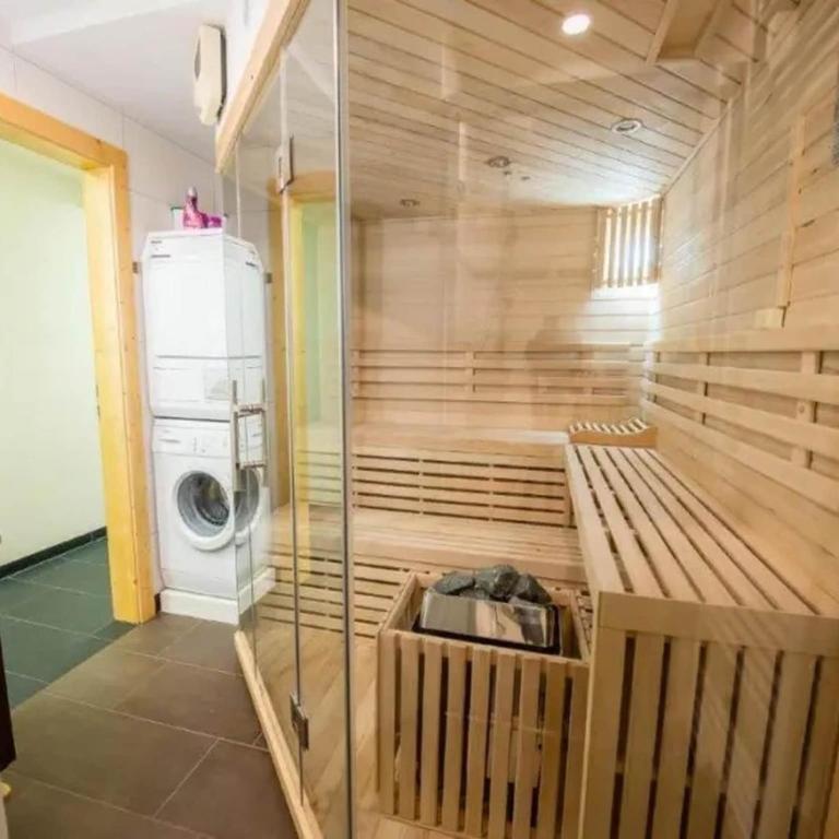 Panoramic Glass Chalet with Sauna - Maison de Vacances 4 Chambres - 34