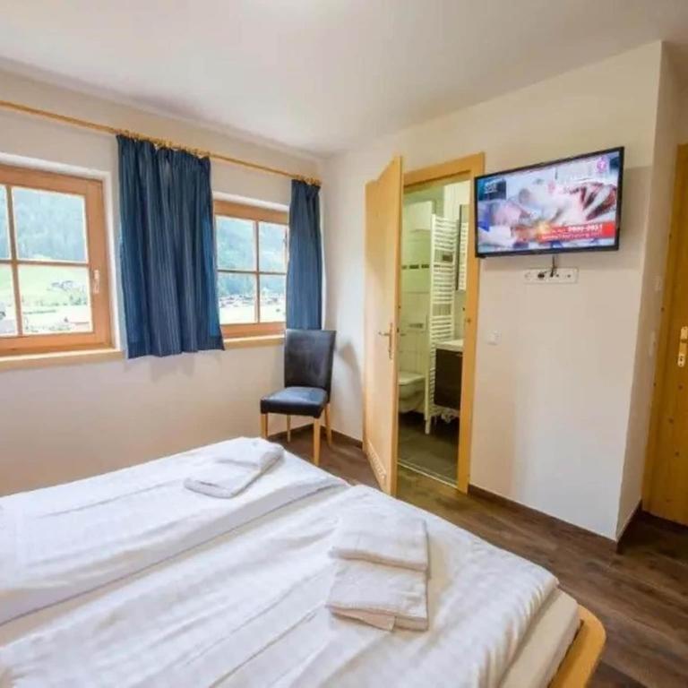 Panoramic Glass Chalet with Sauna - Maison de Vacances 4 Chambres - 13