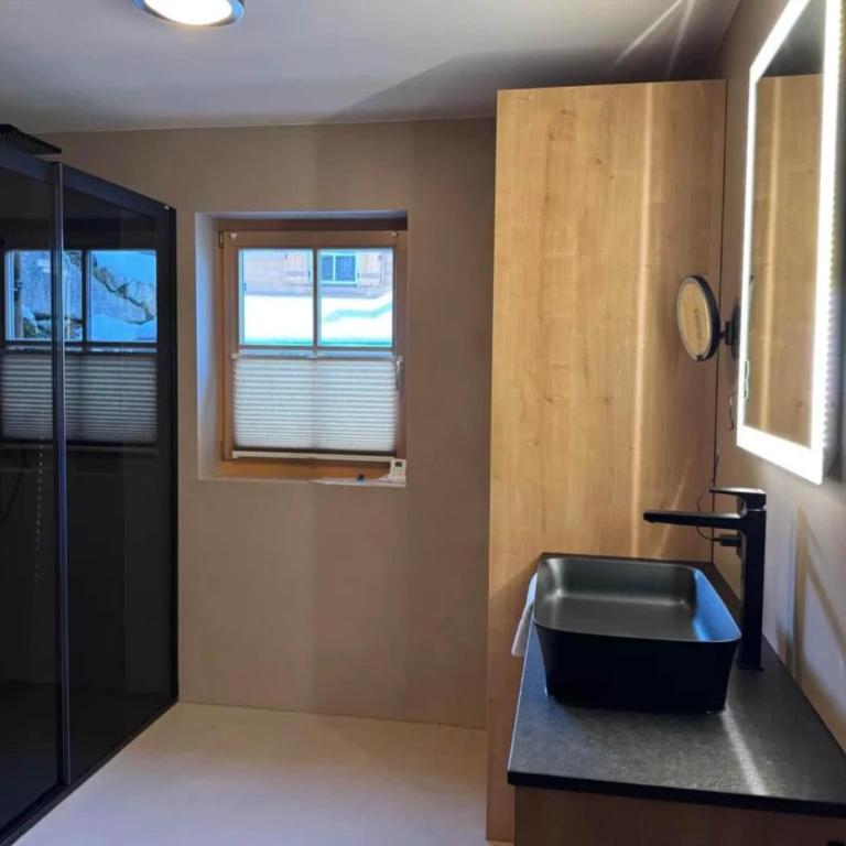 Spacious Chalet with Parking - Maison de Vacances 4 Chambres - 22