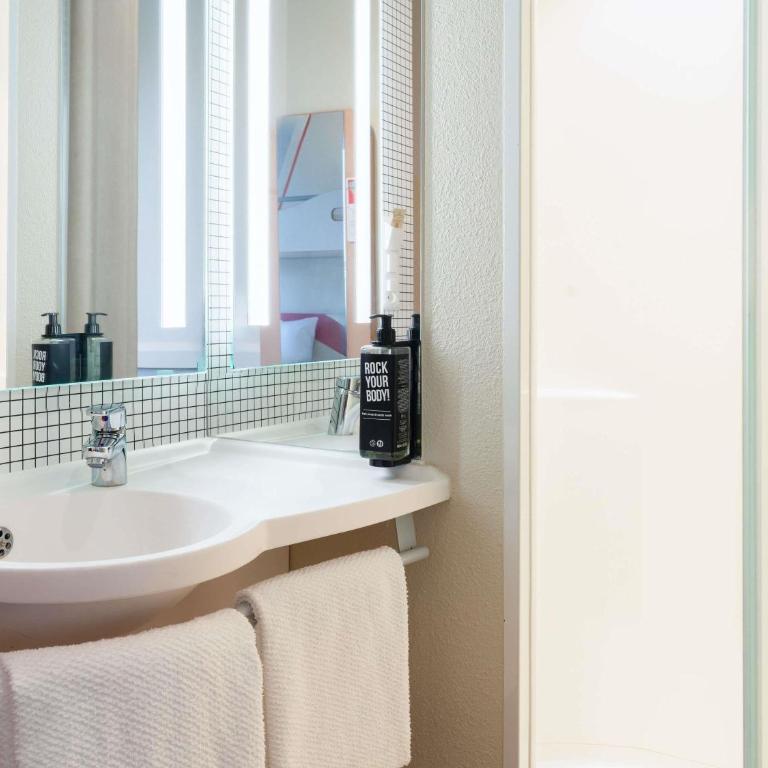 ibis budget Genève Petit-Lancy - Chambre Double Standard - 4