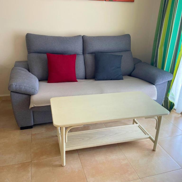 Enjoy Apartment beautiful sea view, perfect for cyclists - One-Bedroom Apartment with Sea View and Balcony - 15